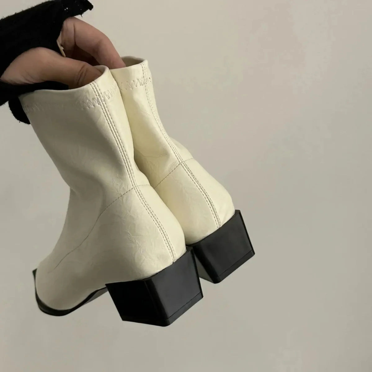 Bottines Femme À Bout Pointu Élégantes Et Confortables