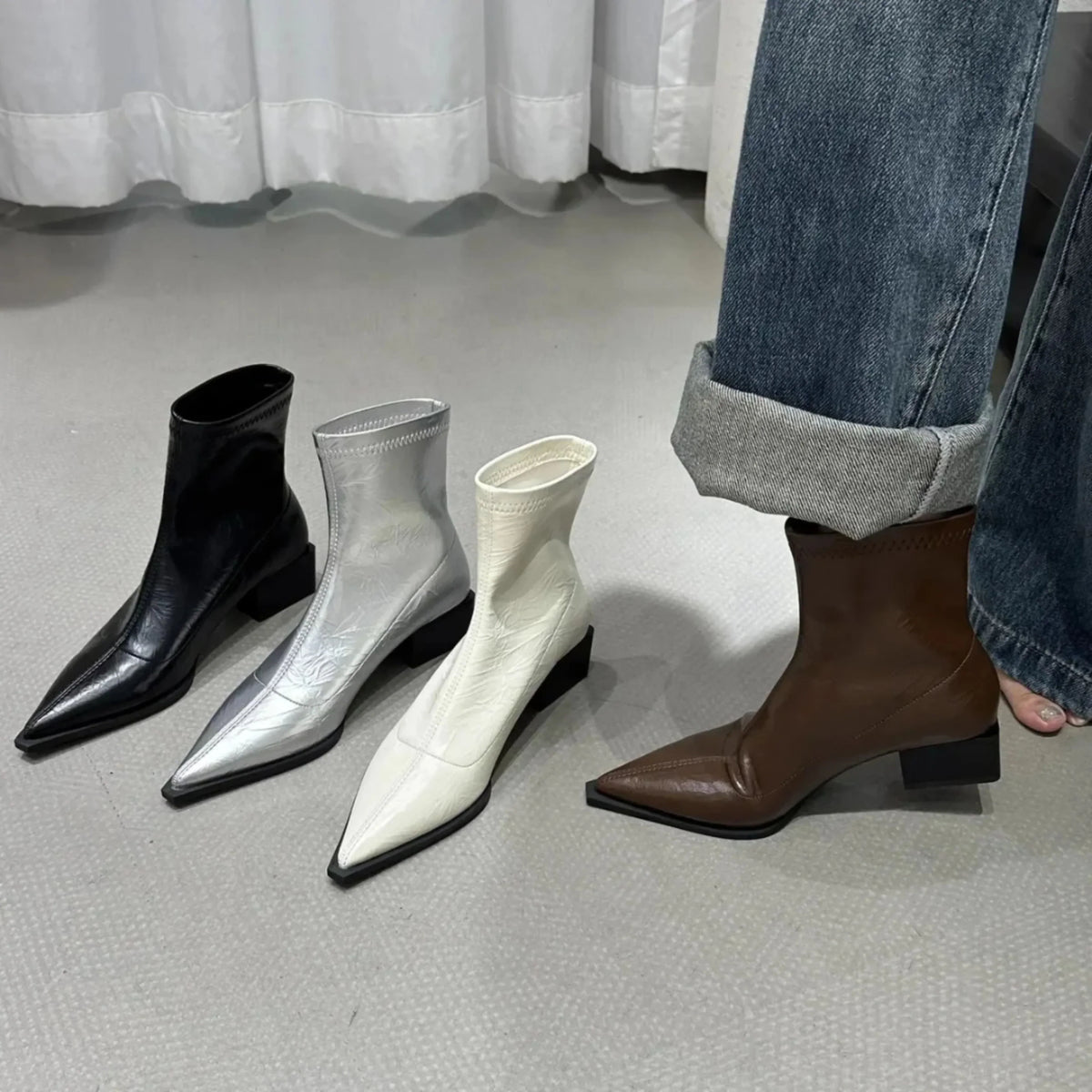 Bottines Femme À Bout Pointu Élégantes Et Confortables