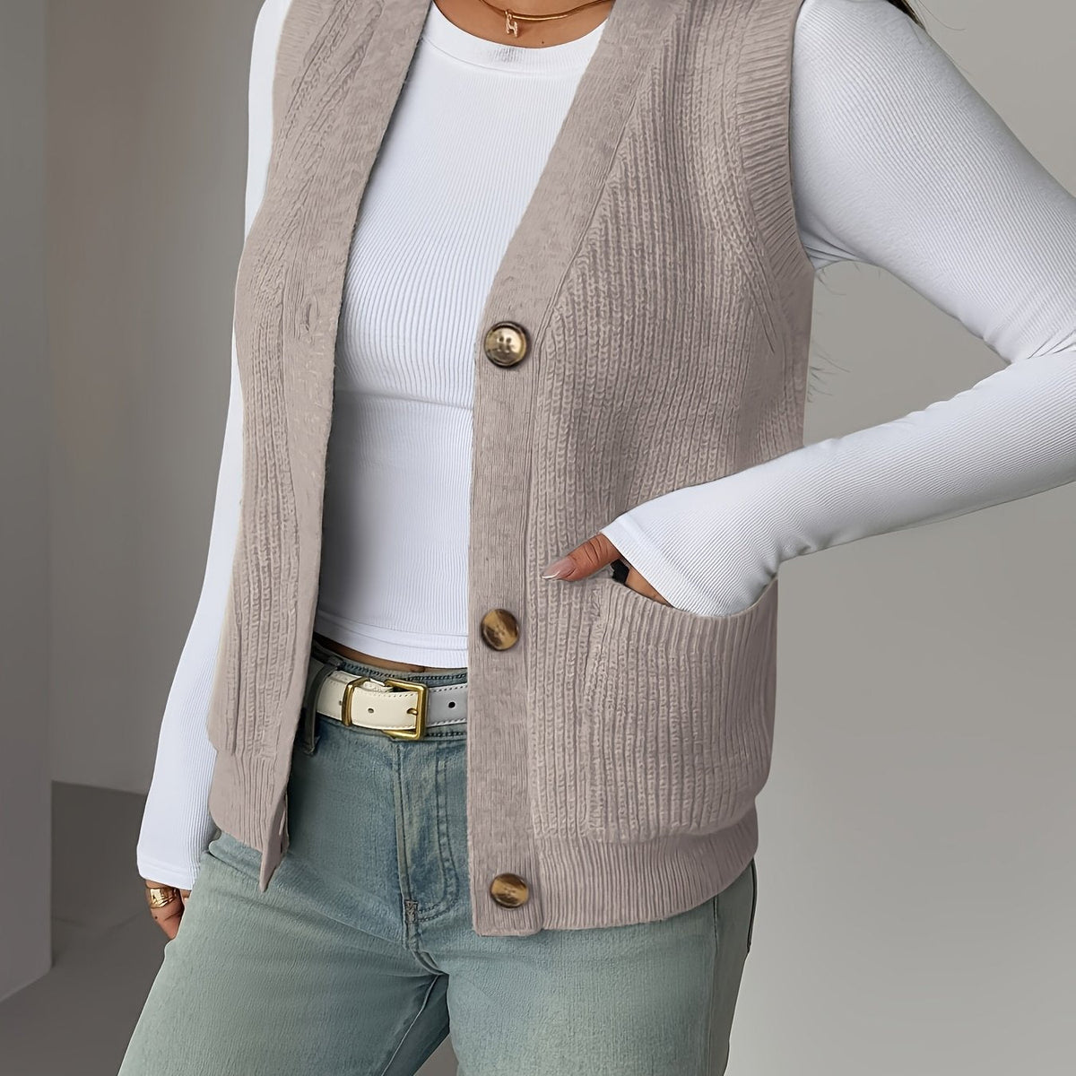 Gilet en maille boutonné à col V et poches pour femme