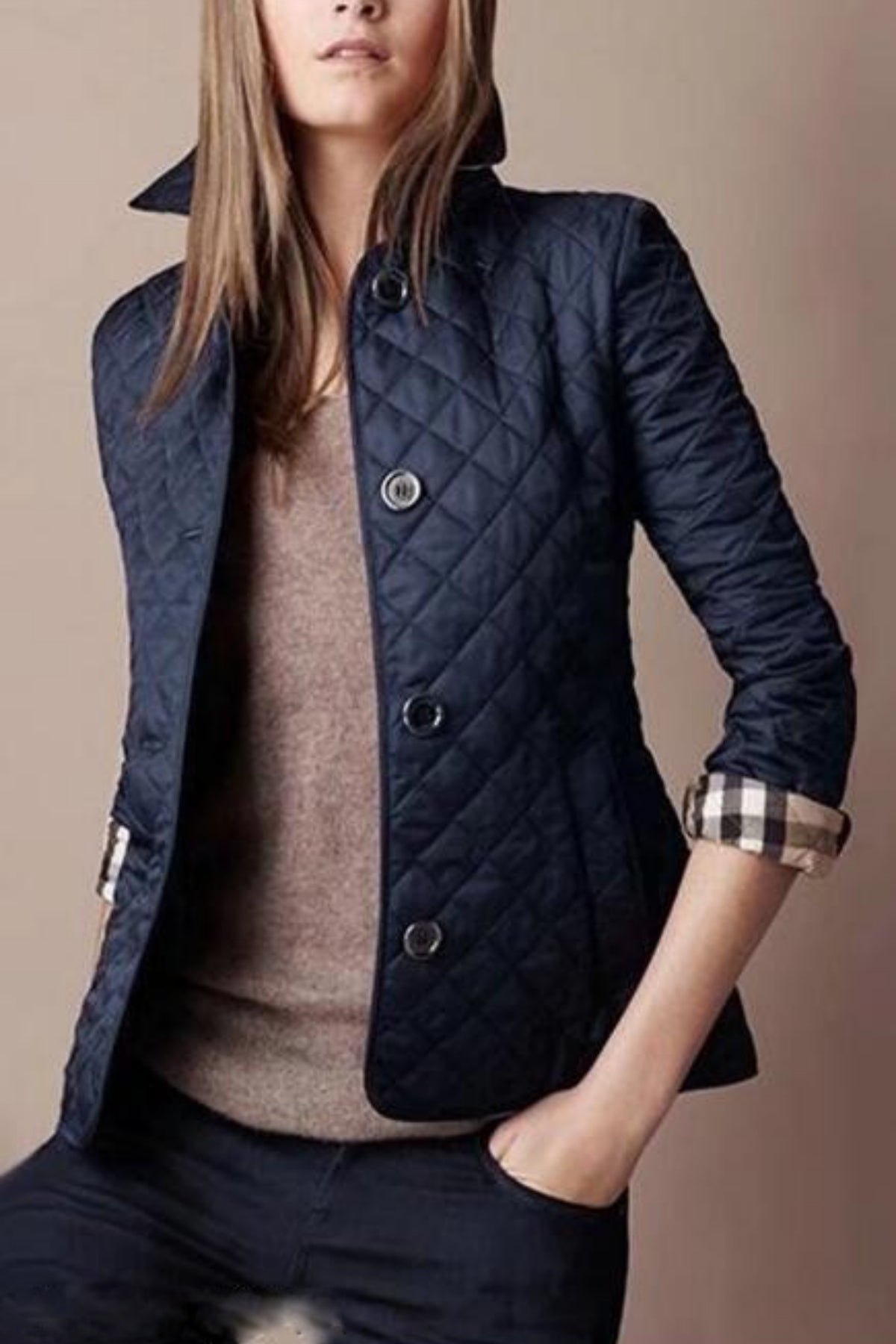 Veste Matelassée Femme Boutonnée Et Coupe Ajustée