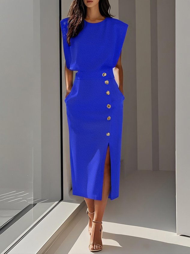 Robe midi unie décolleté rond et fente boutonnée pour femme