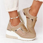Baskets Compensées Femme Semelle Moelleuse Et Détails Métalliques