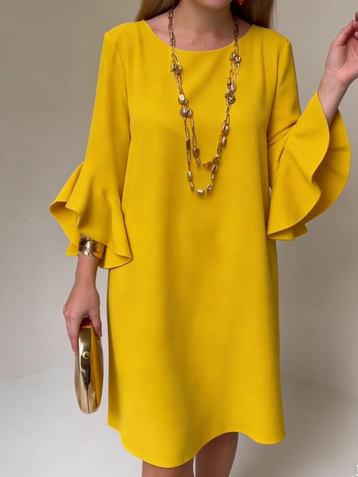 Robe Fluide Femme Courte À Manches Volantées Et Col Rond