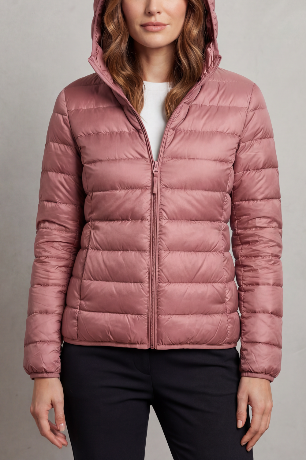 Doudoune à capuche ultralégère et compressible pour femme