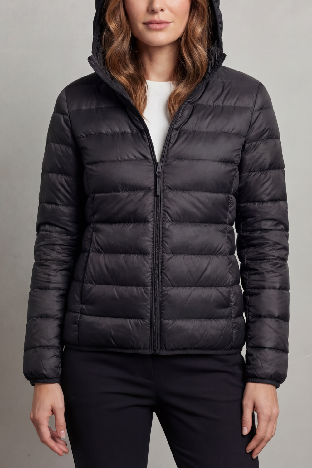 Doudoune à capuche ultralégère et compressible pour femme