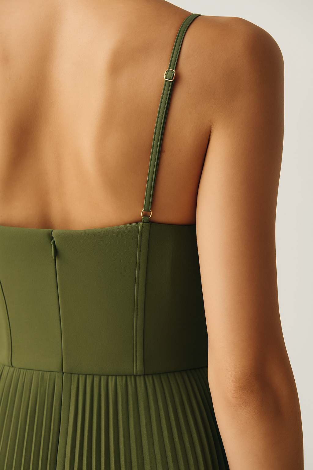 Robe Midi Femme Évasée À Bretelles Réglables Et Plissée