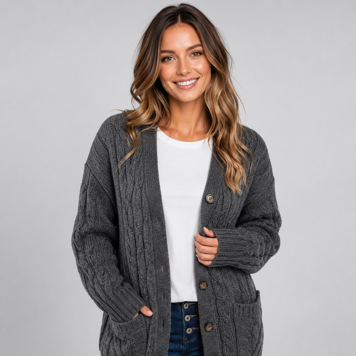 Cardigan en maille torsadée à col V boutonné pour femme