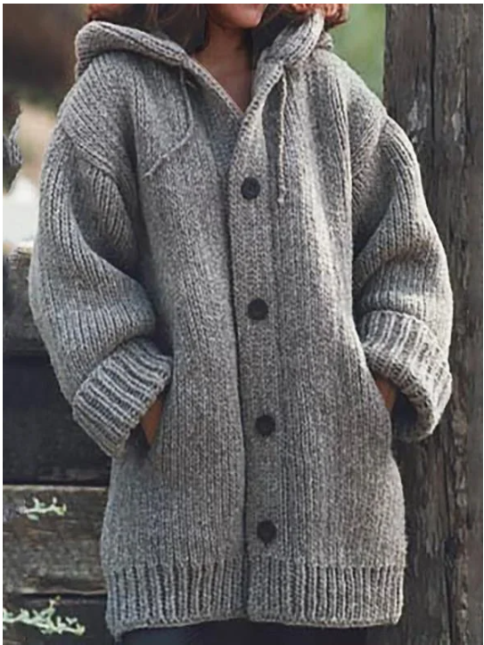 Cardigan en grosse maille à capuche et boutons pour femme