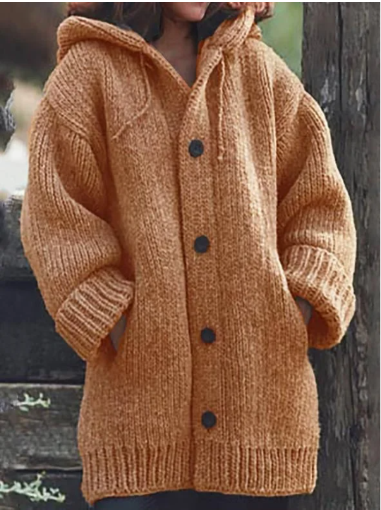 Cardigan en grosse maille à capuche et boutons pour femme