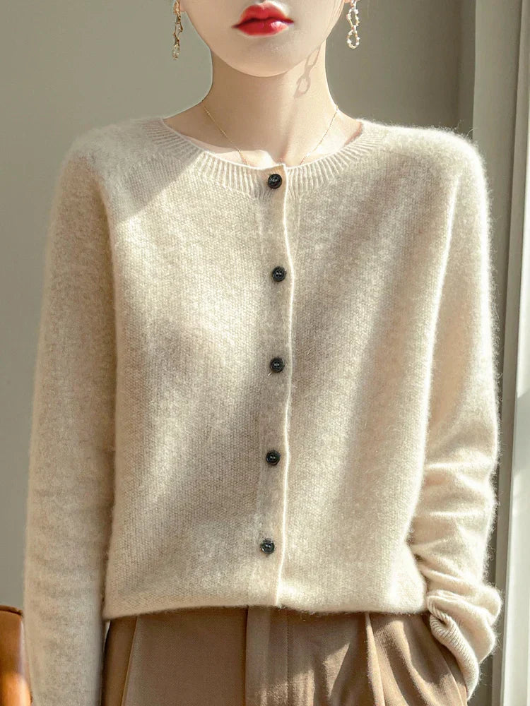 Gilet boutonné en maille fine pour femme