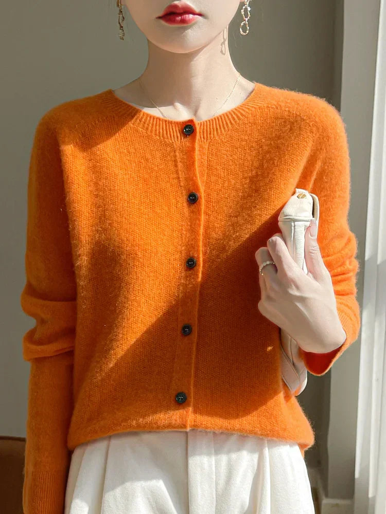 Gilet boutonné en maille fine pour femme