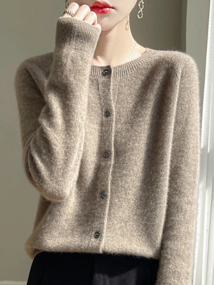 Gilet boutonné en maille fine pour femme