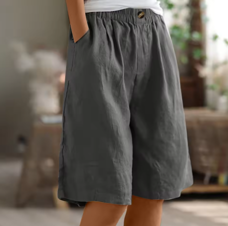 Short ample et fluide pour femme