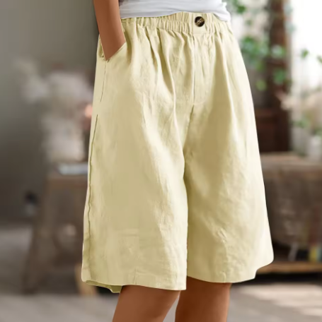 Short ample et fluide pour femme
