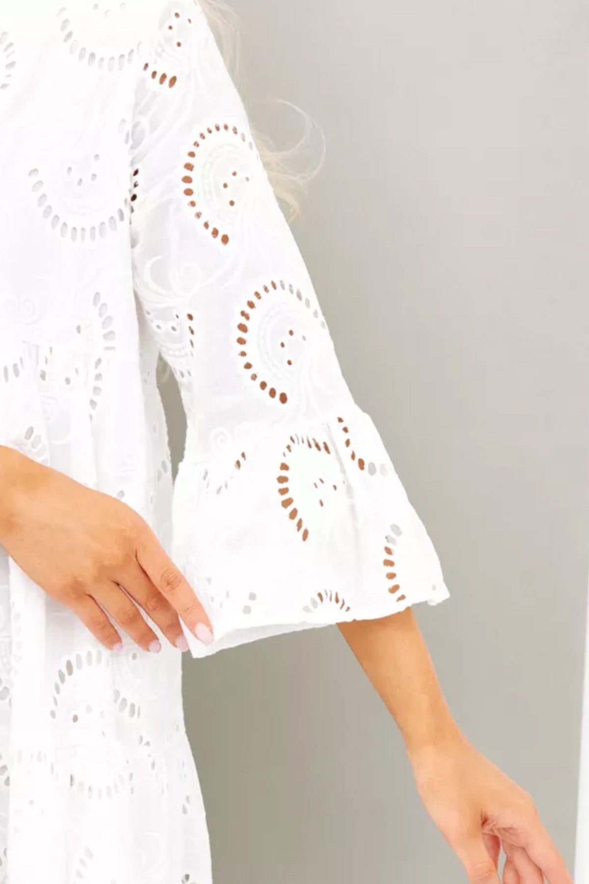Robe Longue Femme En Coton Brodé Col V Manches Évasées