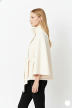 Manteau en laine à col élégant et coupe cintrée pour femme
