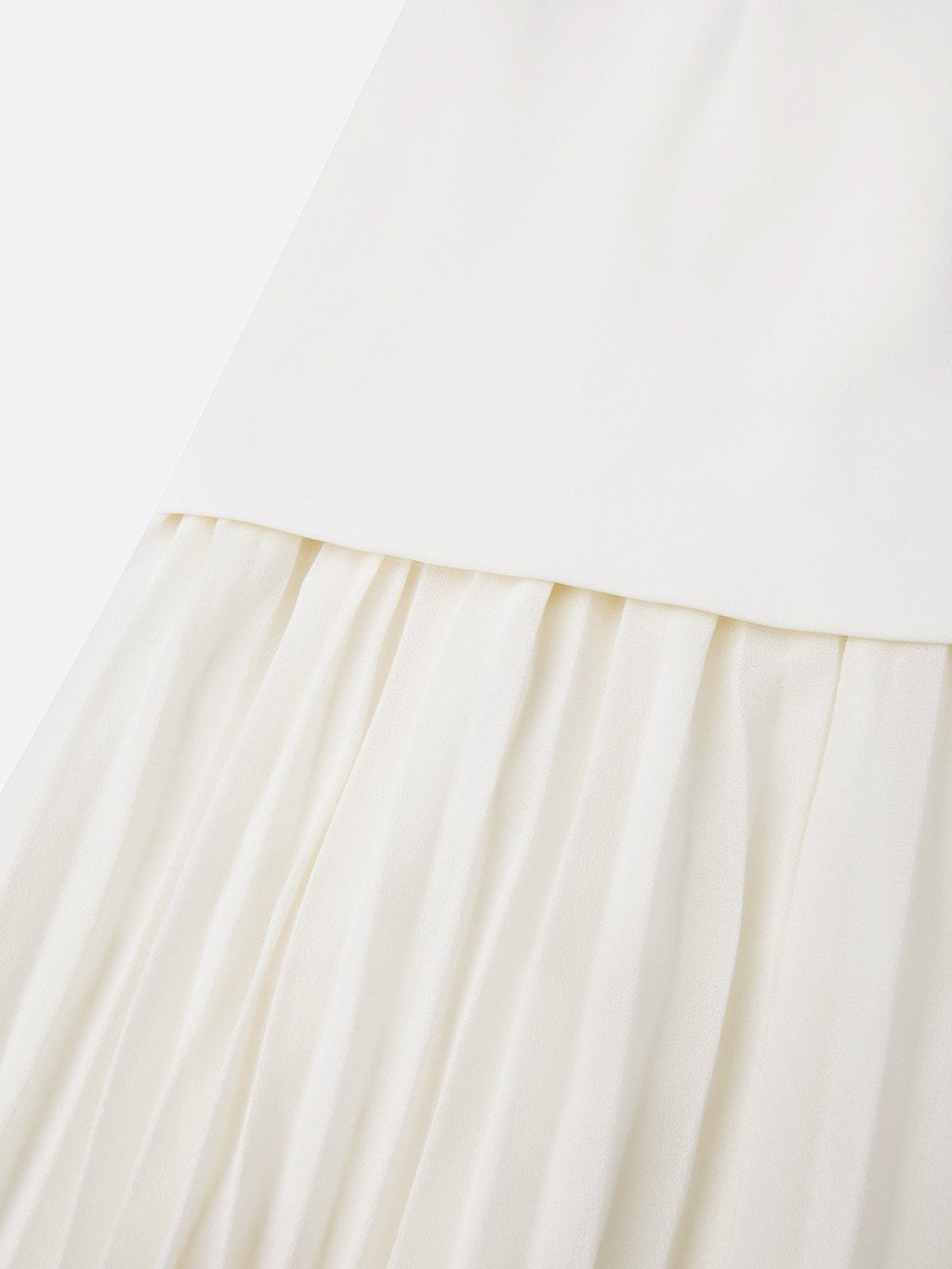 Robe longue plissée sans manches pour femme
