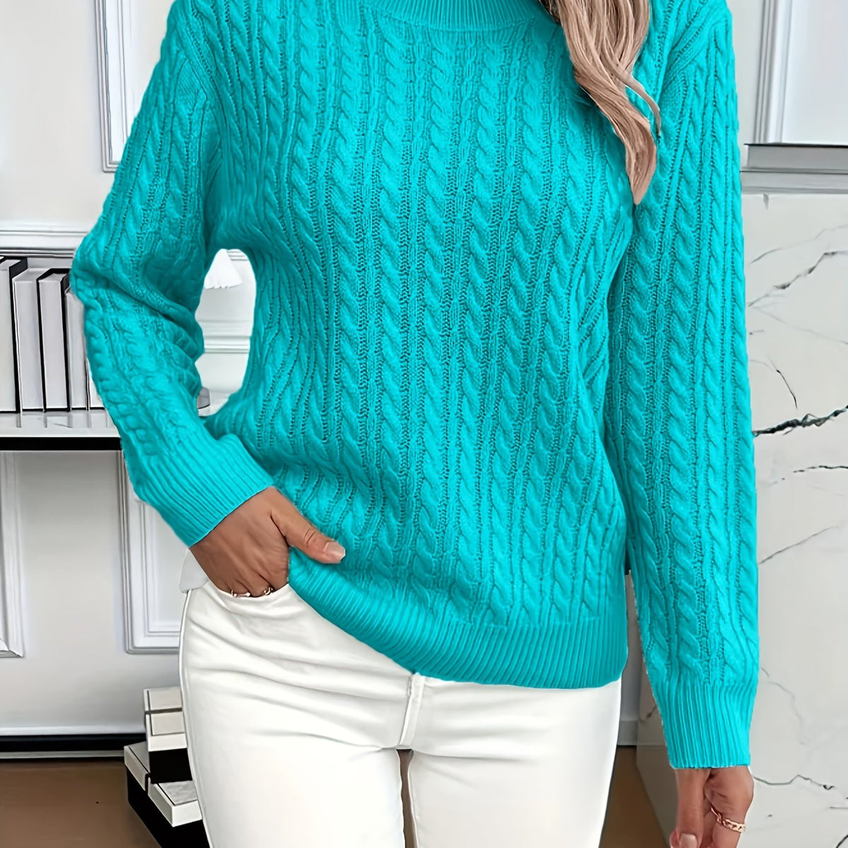 Pull Femme En Maille Torsadée À Col Rond
