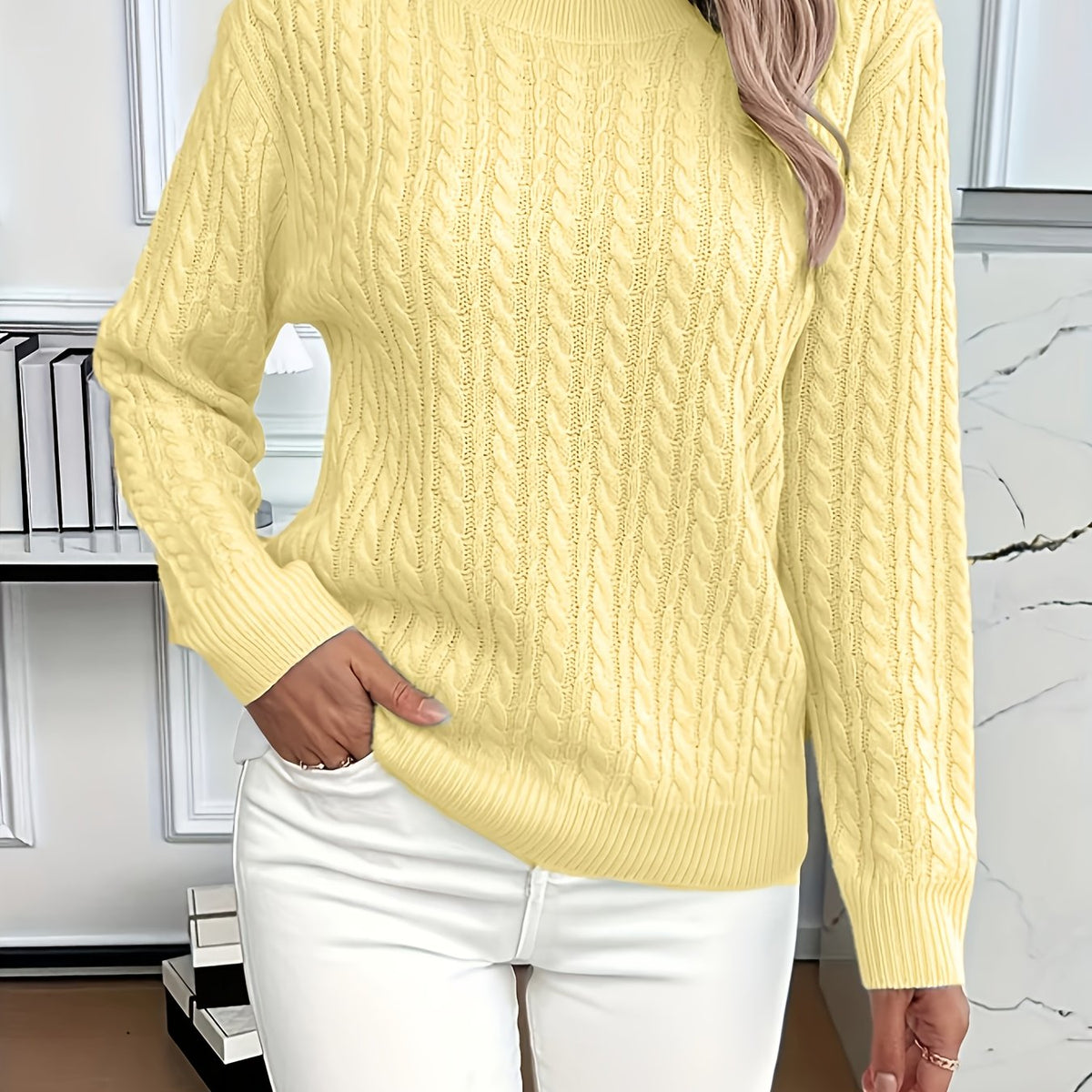 Pull Femme En Maille Torsadée À Col Rond