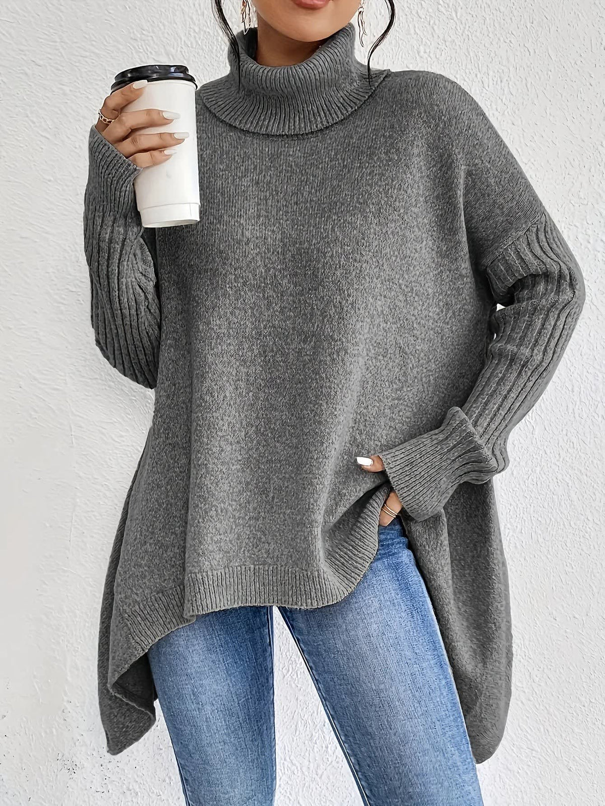 Pull Oversize Femme À Col Roulé Et Ourlet Asymétrique