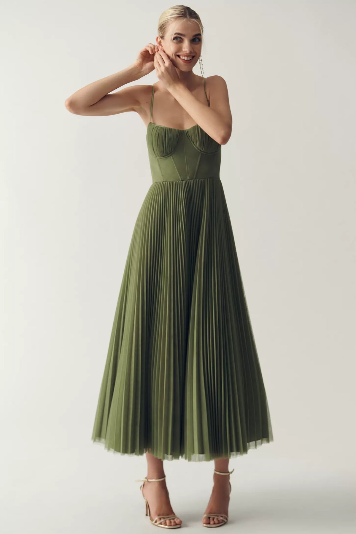 Robe Midi Femme Évasée À Bretelles Réglables Et Plissée