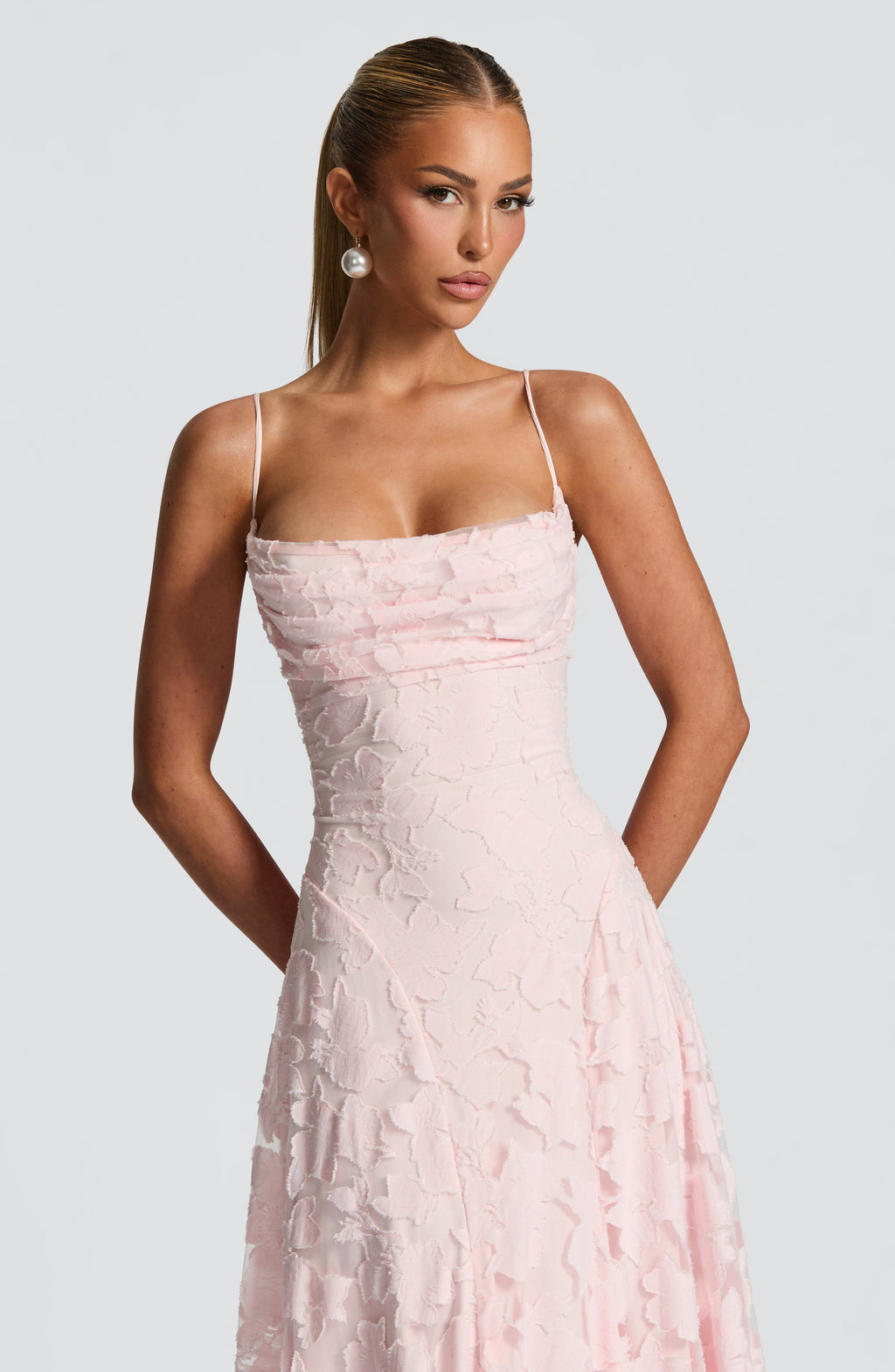 Robe longue en dentelle florale pour femme