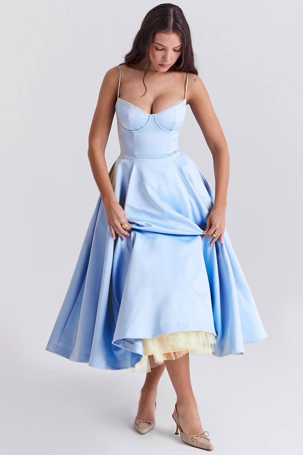 Robe midi en tulle à bretelles ajustables pour femme