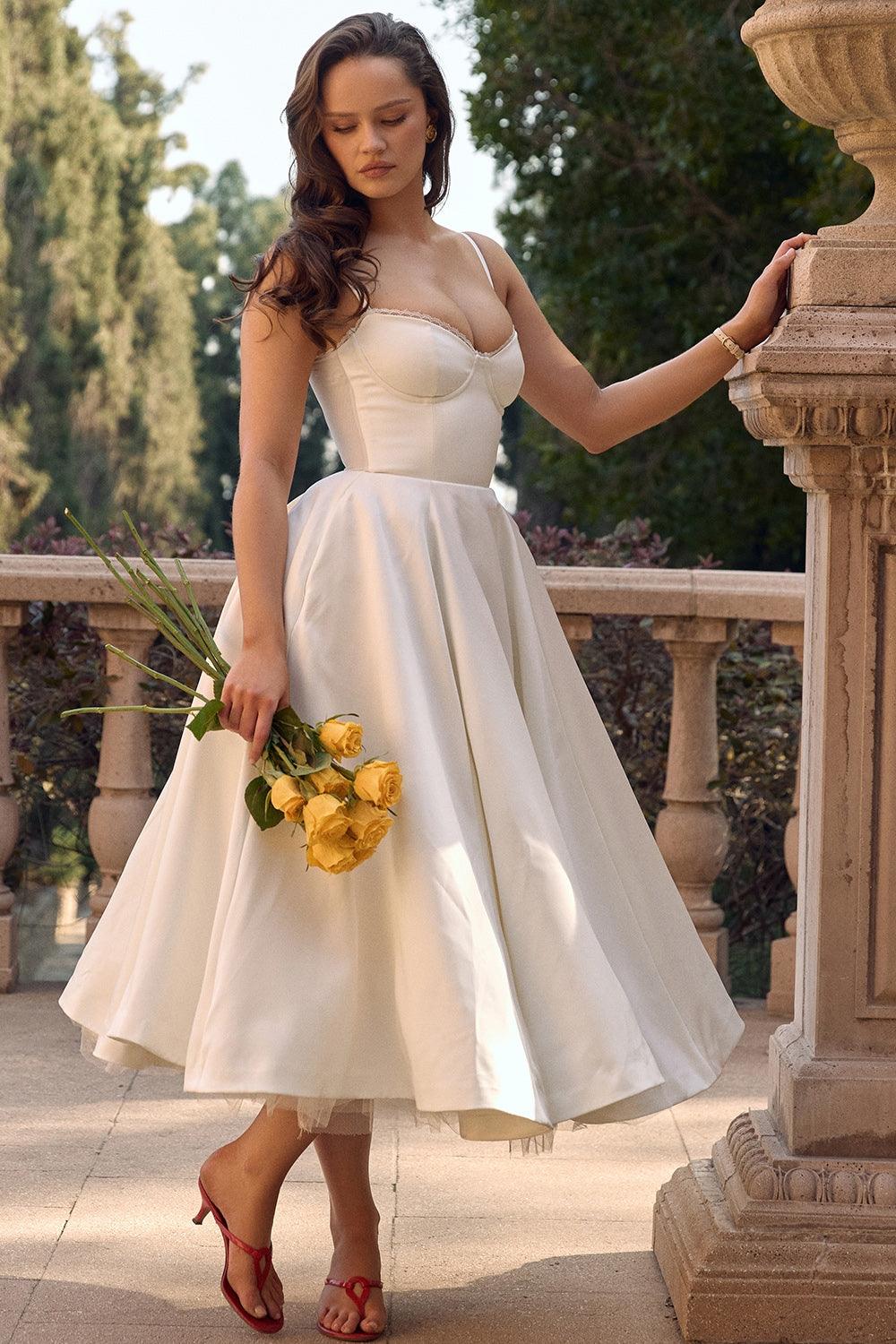 Robe midi en tulle à bretelles ajustables pour femme