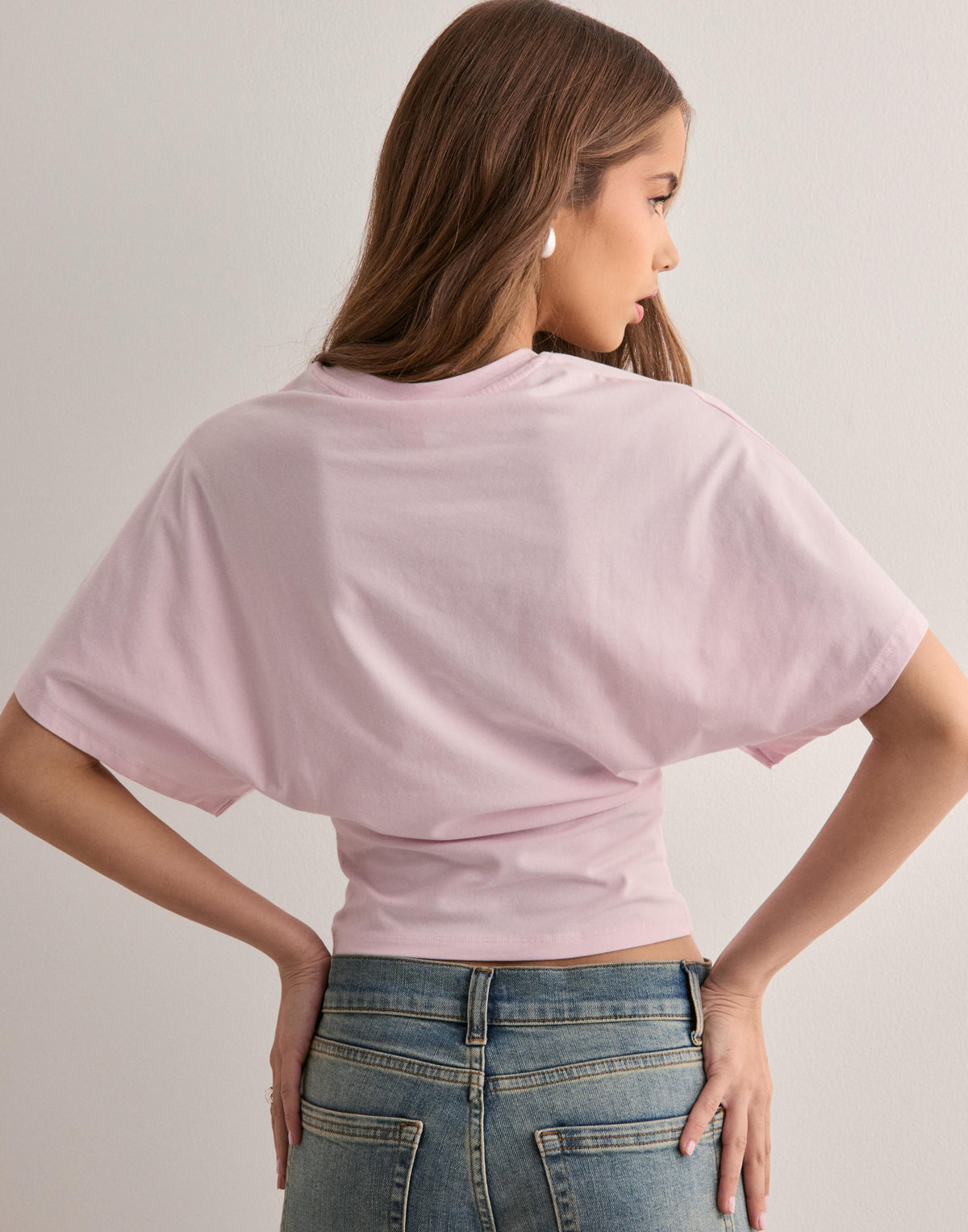 T-Shirt Femme À Manches Évasées Et Coupe Cintrée