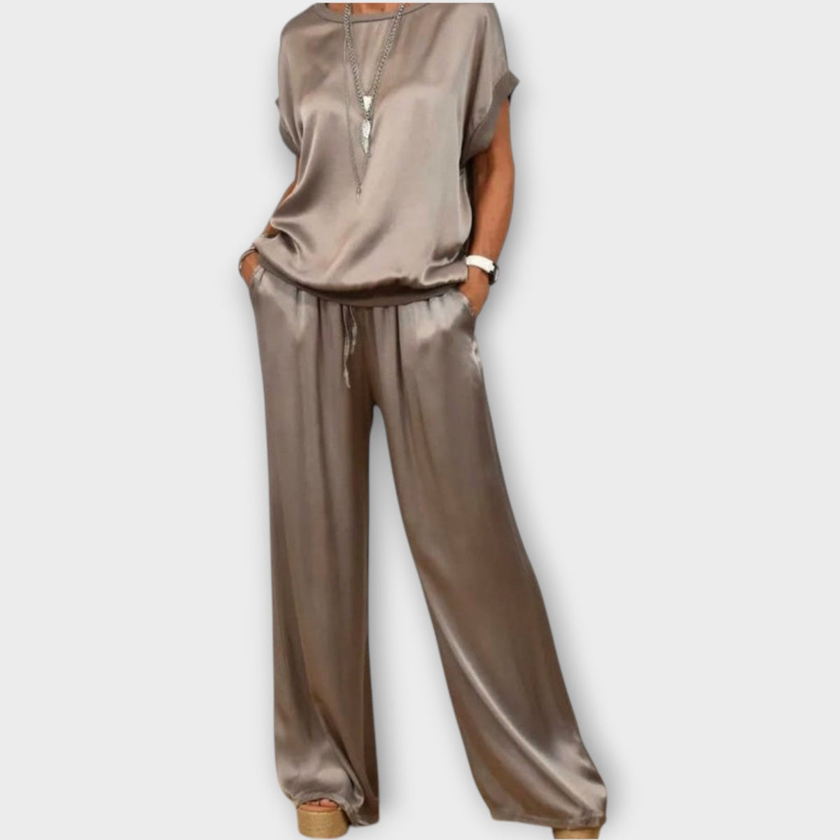 Ensemble Femme En Satin Haut Et Pantalon Large Fluide
