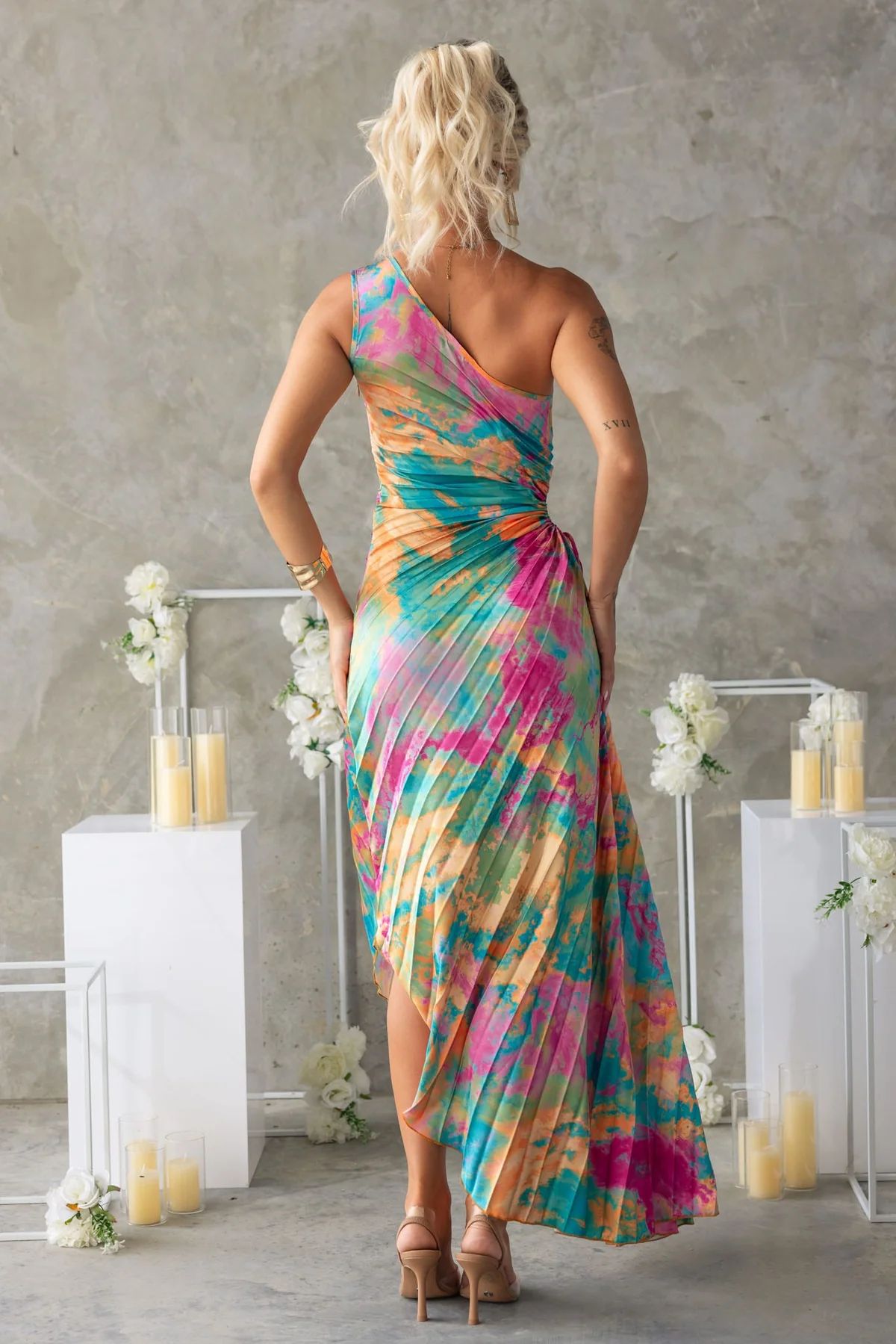 Women's asymmetric long dress with print