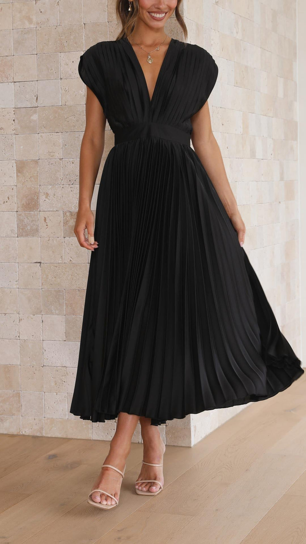 Women's pleated midi dress with V-neckline