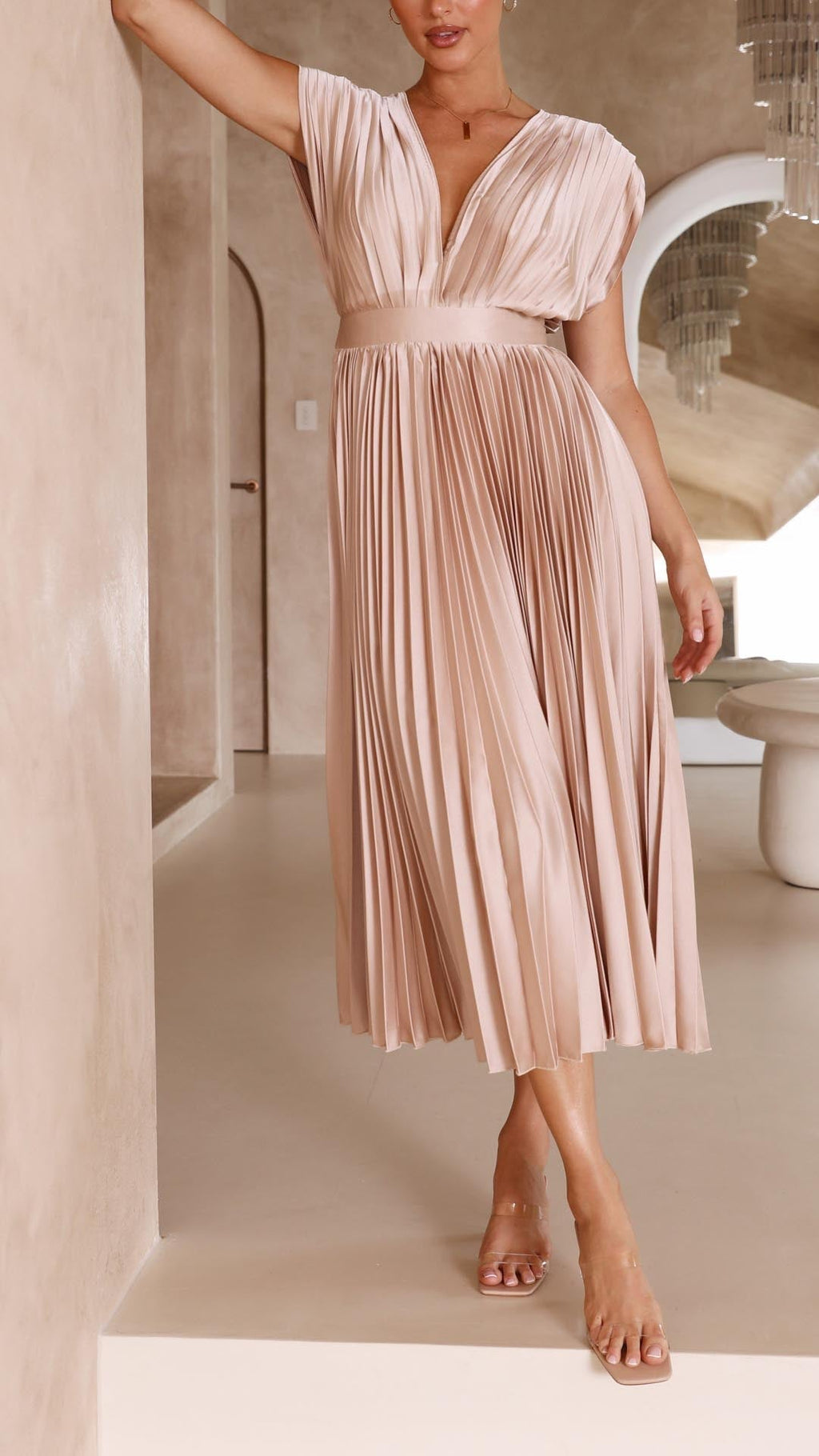 Women's pleated midi dress with V-neckline