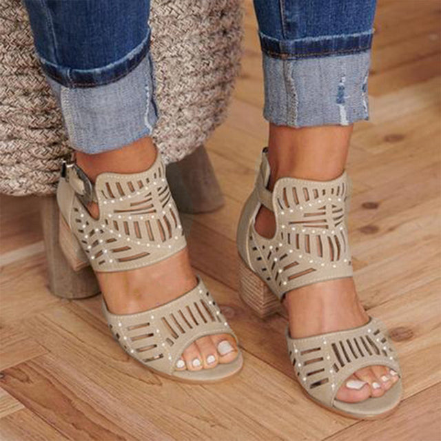 Women's sandals with cut-out details and open toe