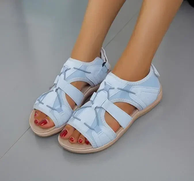 Women's sandals with padded insole and open toe