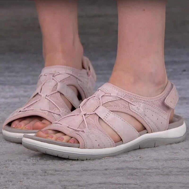 Women's sandals with padded insole and open toe