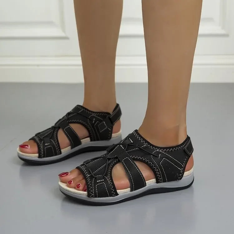 Women's sandals with padded insole and open toe