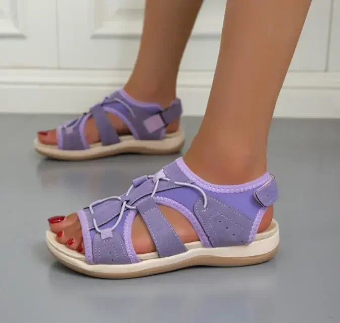 Women's sandals with padded insole and open toe