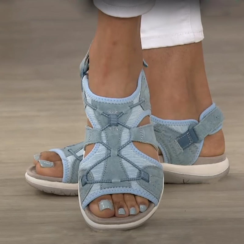 Women's sandals with padded insole and open toe