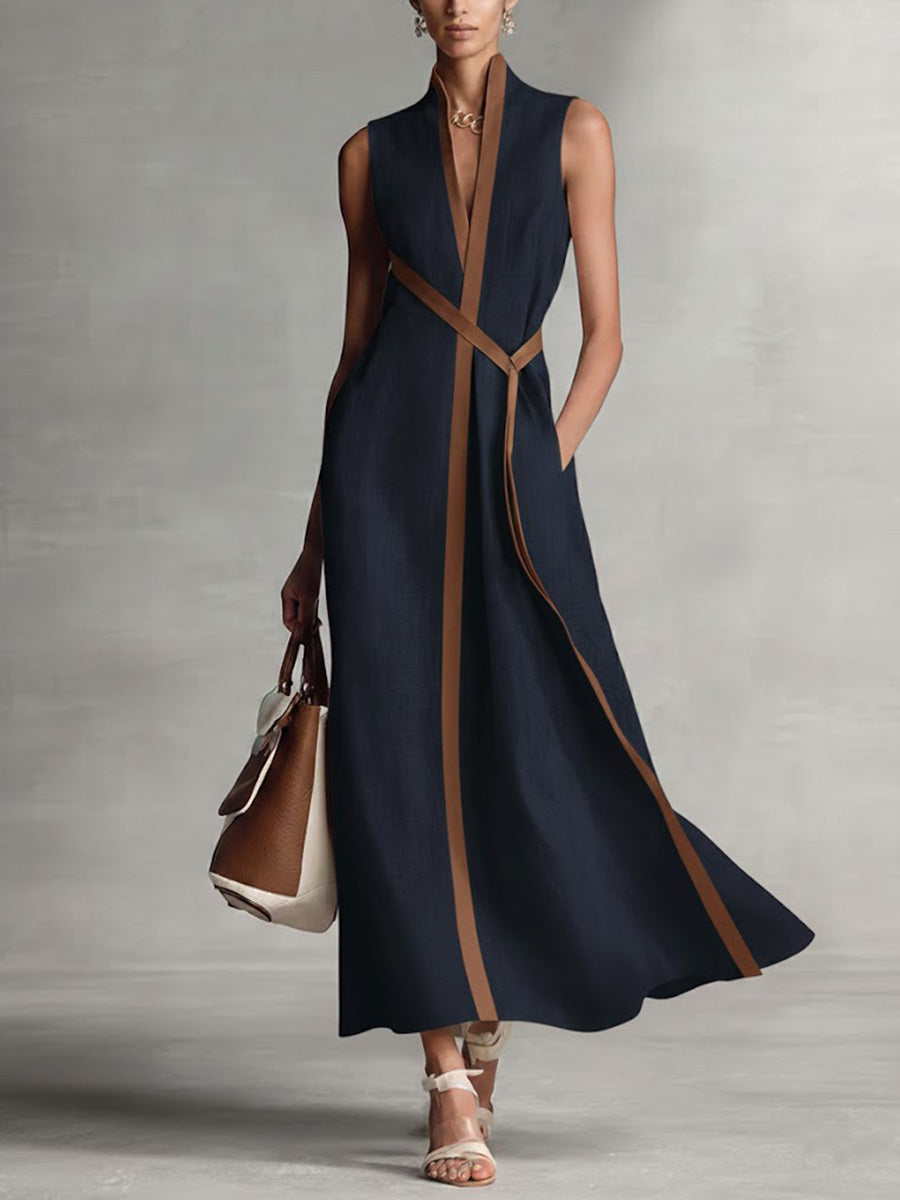 Women's short-sleeve dress with V-neckline and straight cut