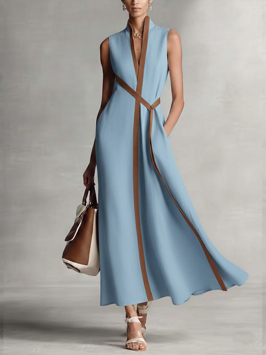 Women's short-sleeve dress with V-neckline and straight cut
