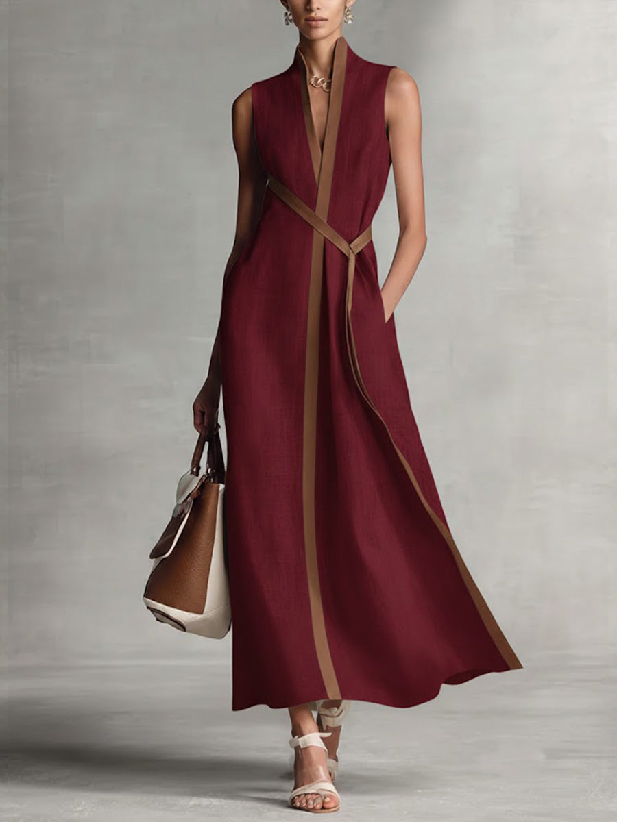 Women's short-sleeve dress with V-neckline and straight cut