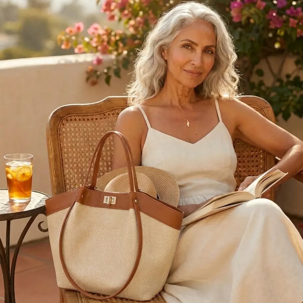 Women's woven tote bag with open top